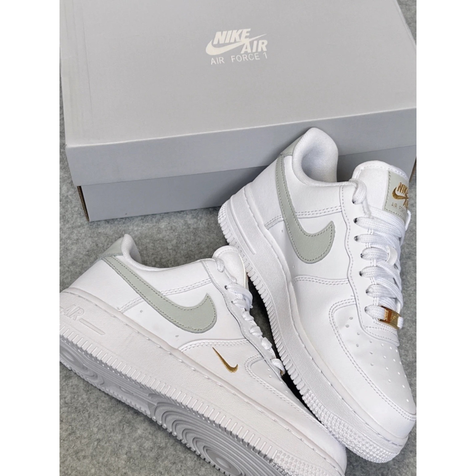 สินค้าของแท้ Nike Air Force 1 Low Essential CZ0270-106 / CZ0270-102 Sports shoes