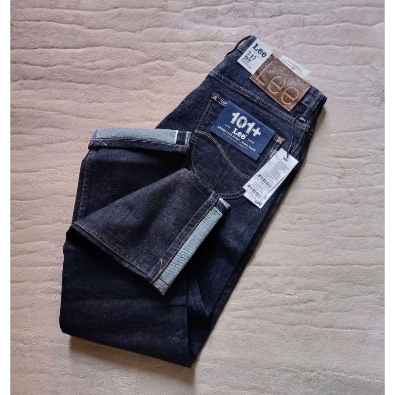 กางเกงยีนส์ LEE 101+ (Selvedge) ผ้ายืด กระบอกเล็ก made in Thailand แท้100% ราคา3,290฿