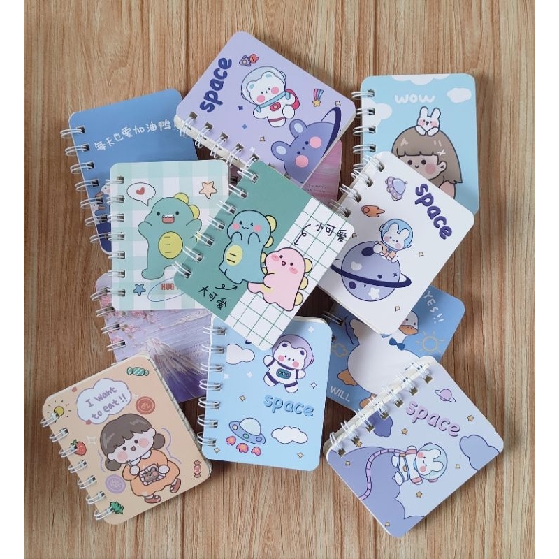 สมุดโน๊ต A7 สันห่วง มีเส้น ลายการ์ตูน
