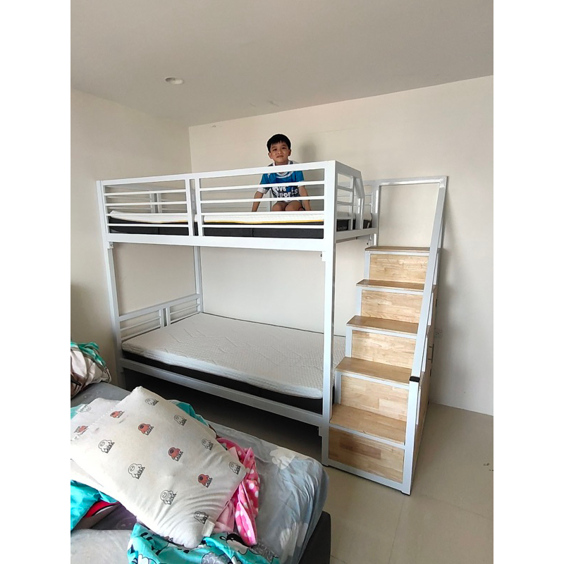 เตียงเหล็ก2 ชั้น บันไดเดิน มีสีขาวและดำ จัดส่งฟรี เหล็กหนา แข็งแรง พร้อมไม้รอง ราคา ถูกที่สุด ดีลบีเคเค แกลเลอรีภาพที่ 7