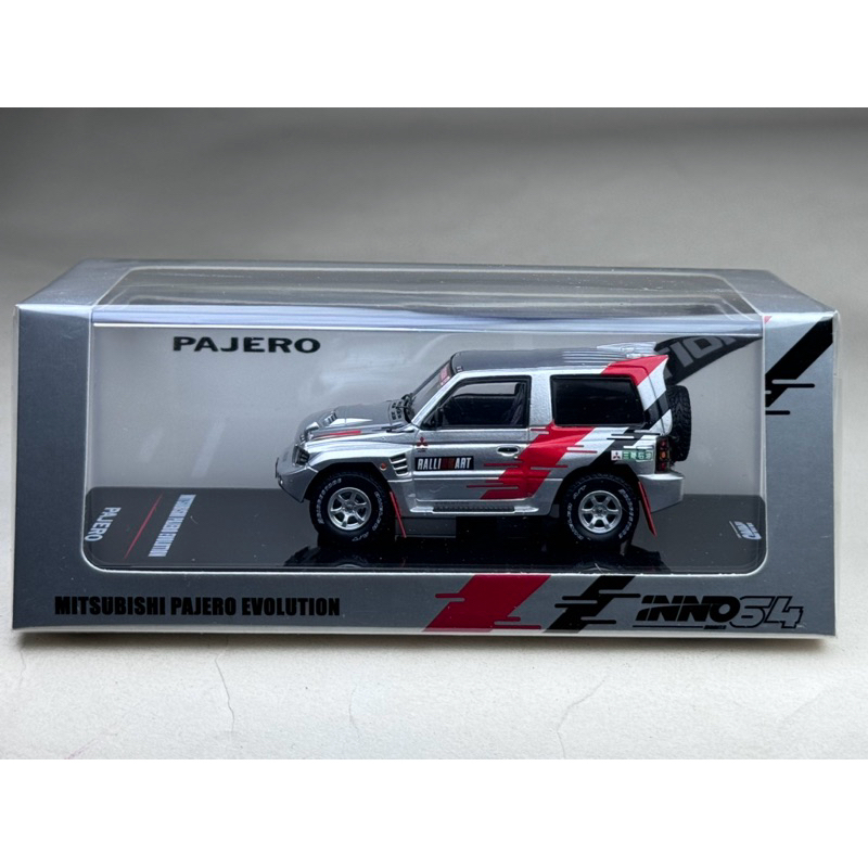 🔹Mitsubishi Pajero Evolution Ralliart Silver Scale 1:64 ยี่ห้อ Inno 64
