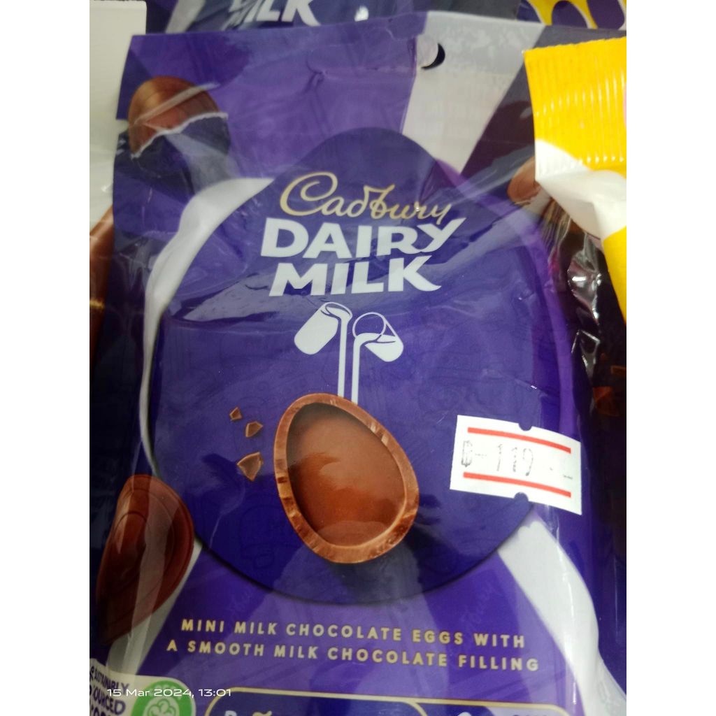 CADBURY Mini Dairy Milk Eggs SUPERB EASTER GIFT 77g