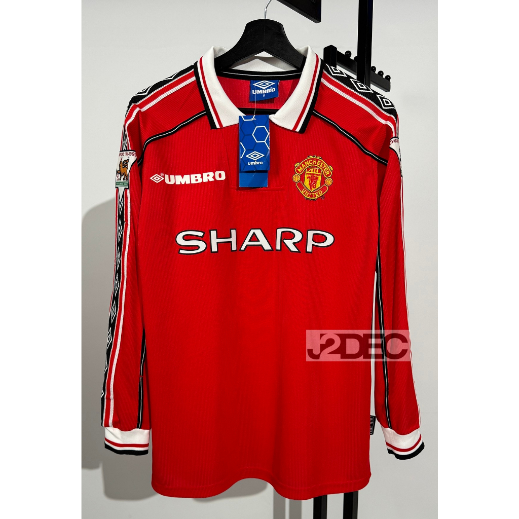 Retro เสื้อฟุตบอลย้อนยุค แมนยู แขนยาว ปี 1998/1999 Home อัดชื่อนักเตะ Beckham, Paul Schole, Eric Can