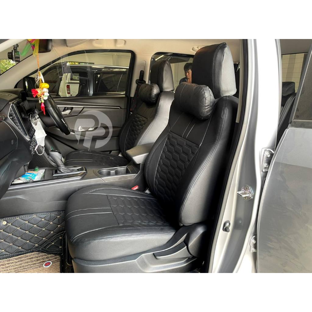 หุ้มเบาะรถยนต์ isuzu d-max 2020-2024 4Door ลายสปอร์ต สีดำด้ายดำ  หุ้มเบาะรถยนต์พีพีออโต้