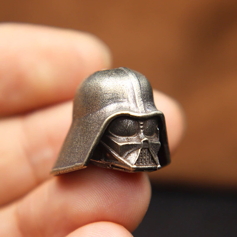 ลูกปัด ลูกปัท ลูกปัดทองเหลือง (paracord bead) หัว Darth Vader สำหรับร้อยสายแลนยาร์ด พวงกุญแจ เครื่องประดับ DIY อื่นๆ