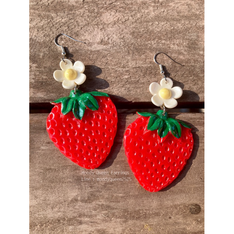 🍓ต่างหูสตรอเบอรี่ 🍓เดซี่ ต่างหูผลไม้ ดอกไม้ ต่างหูแฮนเมด พร้อมส่ง