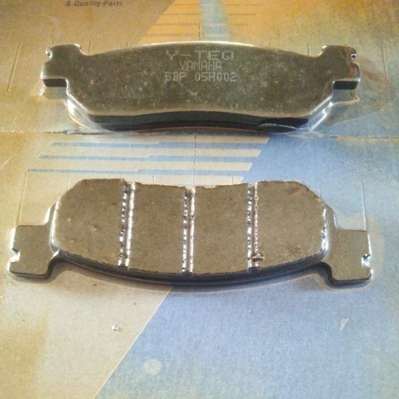 5BO-F5811-19ผ้าดิสเบรคหน้าเทียร่า.นูโว