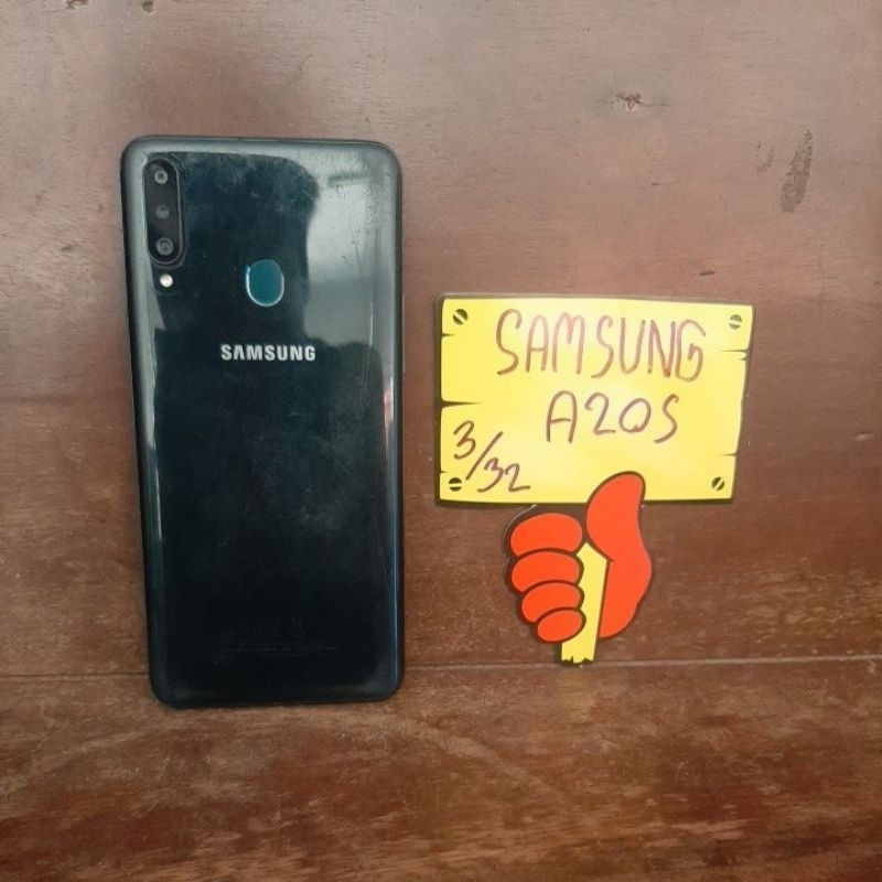 SAMSUNG A20S มือสองสภาพดีครับ