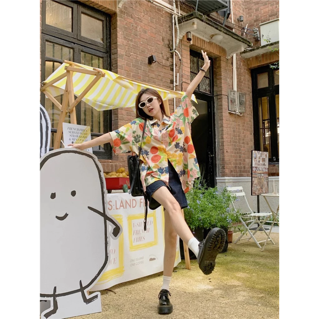 mimi&diid เสื้อเชิ้ตฮาวายผู้หญิง ลายดอกไม้ แขนสั้น W259 thumbnail 6