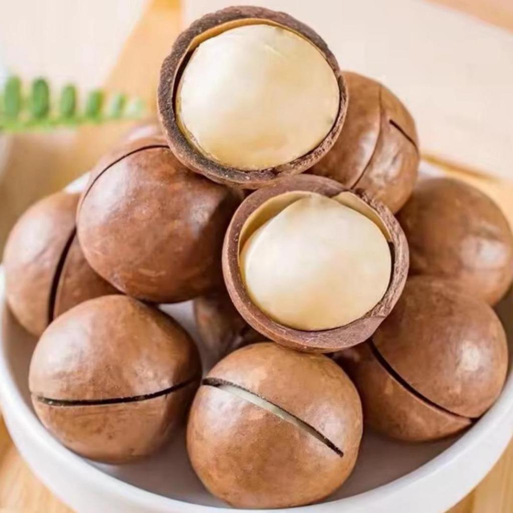 [500g./1kg.] เเมคคาเดเมีย นำเข้าจากUS กรอบอร่อย 1kg. + เเถมที่เเกะ เเมคคาเดเมียสเเน็คกี้ snackies