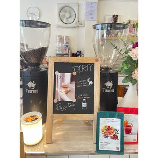 กระดานดำมีขาตั้งสำหรับตั้งโต๊ะขนาดขนาดเล็ก29*45ซม.