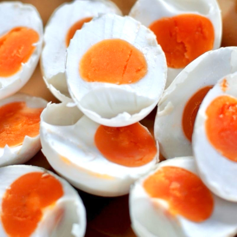 ไข่เค็ม​ 1 แพ๊ค 3 ฟอง สูตรโบราณ​ สะอาด​ ปลอดภัย