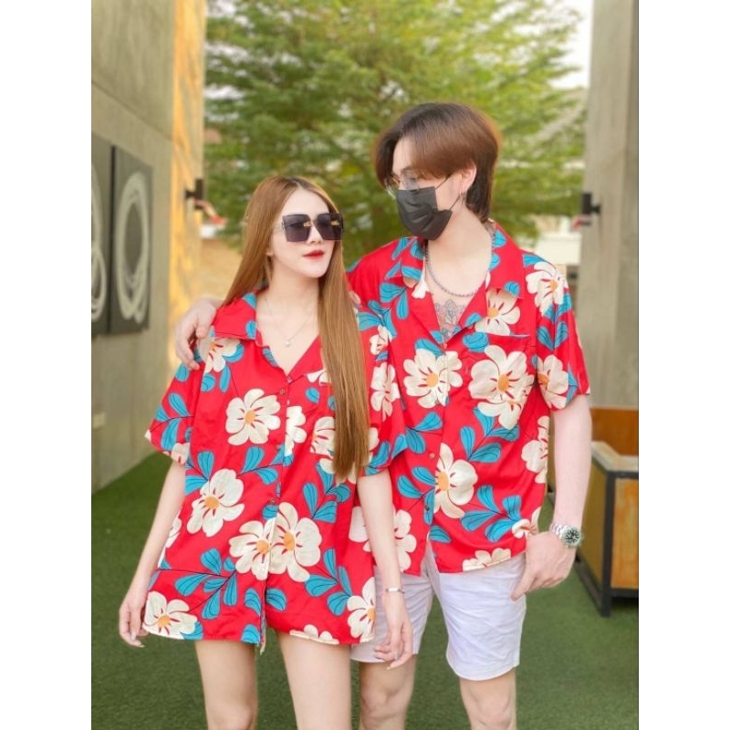 เสื้อฮาวายลายดอกชบา เนื้อผ้าโพลิเอสเทอร์ เนื้อเบาใส่สบายไม่ร้อน ใส่เล่นสงกรานต์ได้เลย ขนาดอก42"ยาว 25" ชายหญิงใสได้