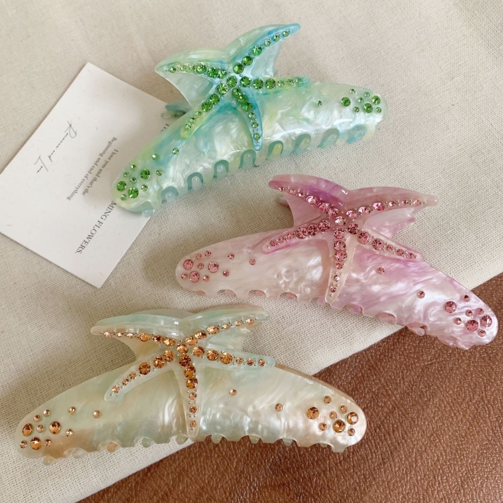 พร้อมส่ง! ราคา/ชิ้น กิ๊บหนีบผมปลาดาว ขนาด 12 cm. กิ๊บอะคริลิคประดับคริสตัล สีหวานน่ารัก หนีบแน่น พรีเมียม งานเกาหลี
