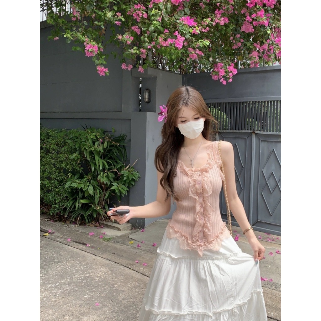 ส่งทันที Cici(NO. C3897)เสื้อไหมพรหมแขนกุดแต่งระบายลูกไม้ทั้งตัว ทรงสวย รูปที่ 2
