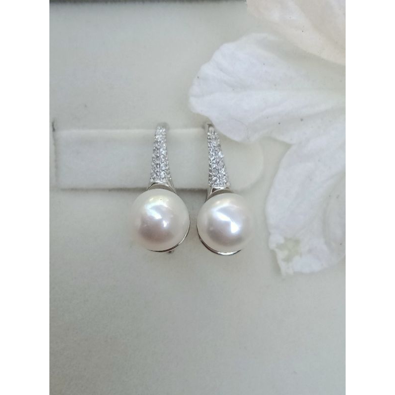 ต่างหูมุกแท้ทรงช้อนเพชร