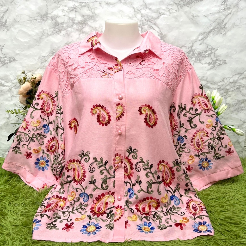 เสื้อผ้าลินินลายดอกไม้ เสื้อลูกไม้ผ้าลินิน รอบอก 50-52-54นิ้ว ฟรีไซส์ เสื้อลูกไม้ลินินกระดุมพิมพ์ลาย