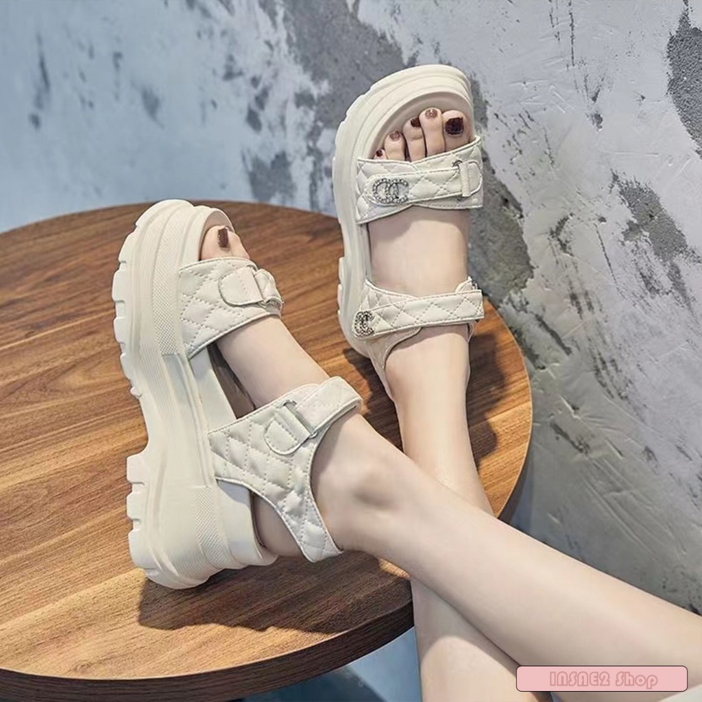 รองเท้าแตะแฟชั่น รองเท้าส้นตึก ส้นเตารีด สไตล์เกาหลี สูง7cm งานมาใหม่สวยมากคะ Size 35-40