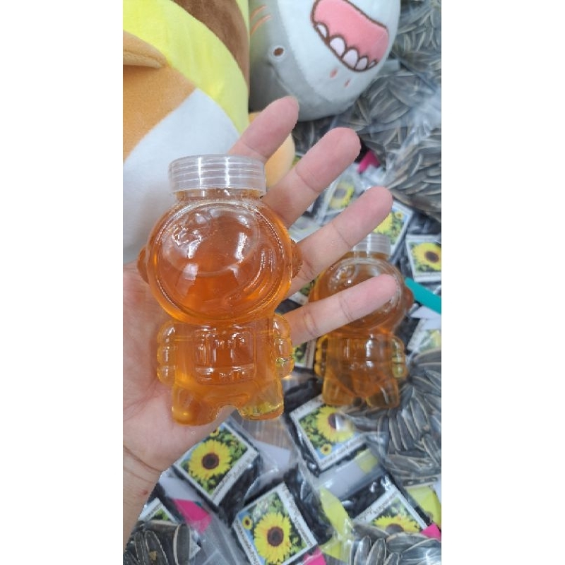ของนายพราน หายาก มีน้อย ผึ้งหลวงไม่ใช่ผึ้งเลี้ยง แต่ล่ะรัง ไม่เหมือนกัน ลงขาย แค่รังล่ะโพส มีไม่กี่ขวด หมดแล้ว หมดเลย