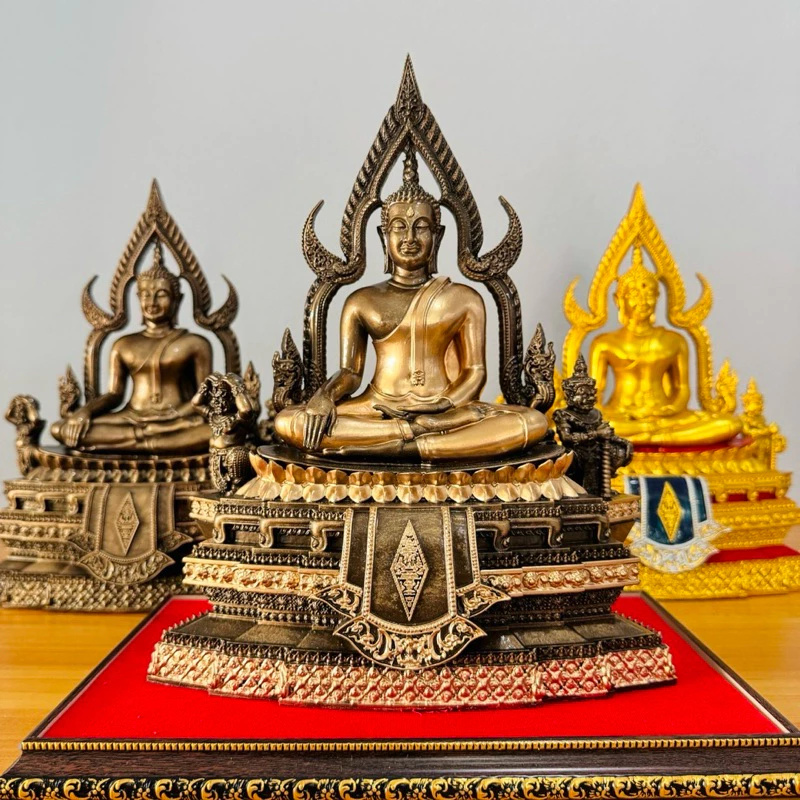พระพุทธชินราช แร่เหล็กน้ำพี้ ขนาดฐาน9นิ้ว หน้าตัก5นิ้ว สูง12นิ้วแถมฟรีฐานรอง