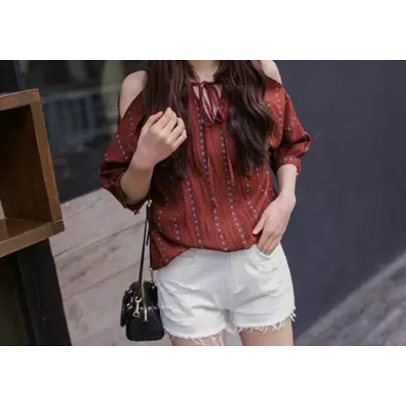 sobarพร้อมส่งทันทีไทย เสื้อเปิดไหล่ผู้หญิง สไตล์เกาหลี ผ้าดีใส่สบาย  จัดส่งไว