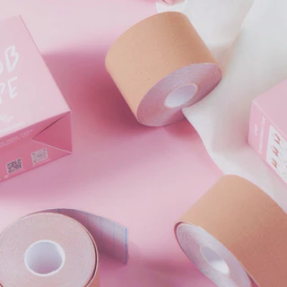เทปกาวแปะหน้าอก ยกกระชับ boob tape รุ่นใหม่ กาวเหนียว ติดทนมากขึ้น กันน้ำ กันเหงื่อ บรรจุ 1 ชิ้น