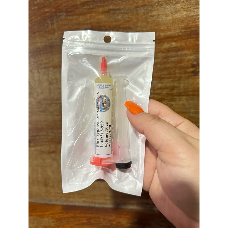 เข็มฉีดยาบัดกรี*ยก*ว่าง บัดกรี10ccBGA no-clean 559 flux pasteโทรศัพท์มือถือ คอมงานซ่อม (ยกหรือวาง)