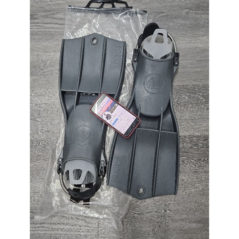 FIN APEKS RK3 SIZE L มือสอง สีเทาเข้ม