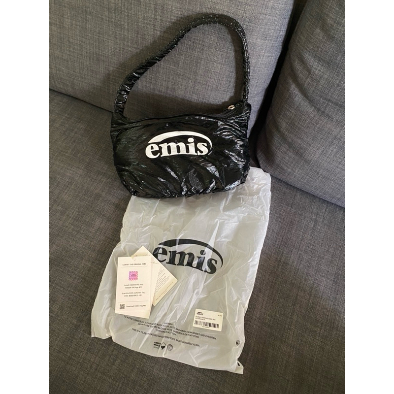 กระเป๋า EMIS Glossy shirring hobo bag