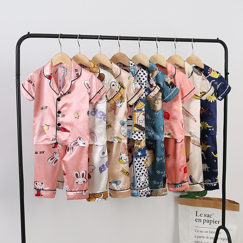ชุดนอนเด็ก ผ้าไหมซาติน (เสื้อแขนสั้น + กางเกงขายาว)