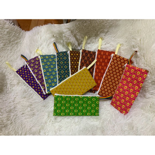 กระเป๋าซองยาวลายไทย คละลายคละสี ใส่แบ้งแบบไม่พับ  ใส่ดินสอ ข…