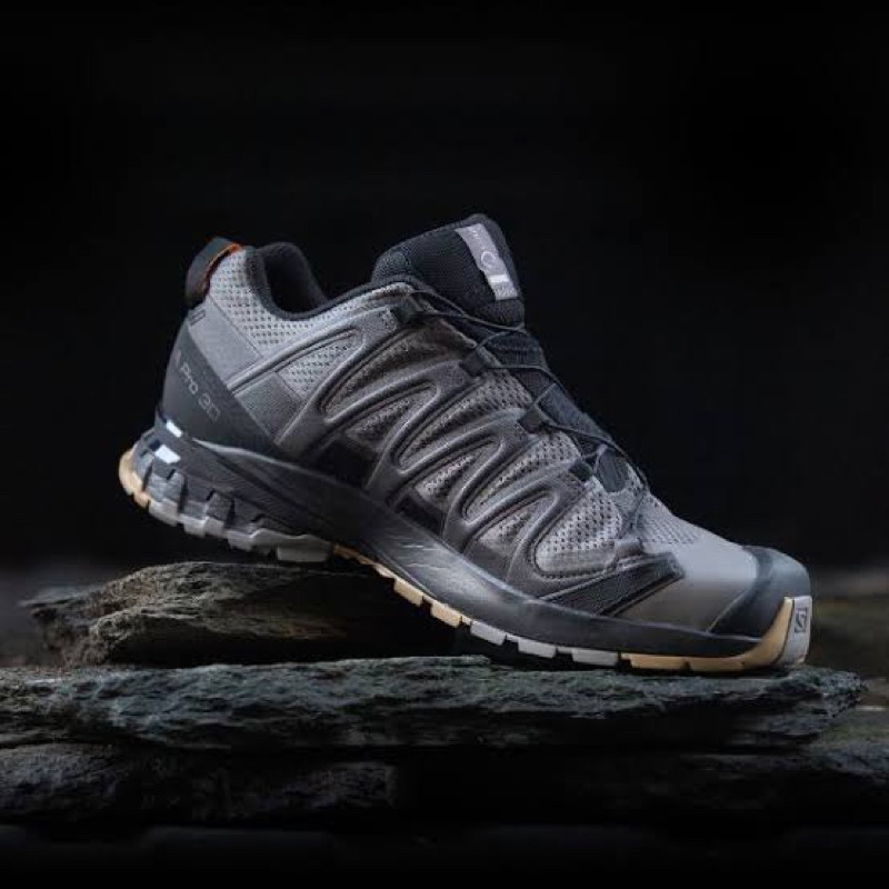 SALOMON FORCES XA PRO 3D V8 IGNITE