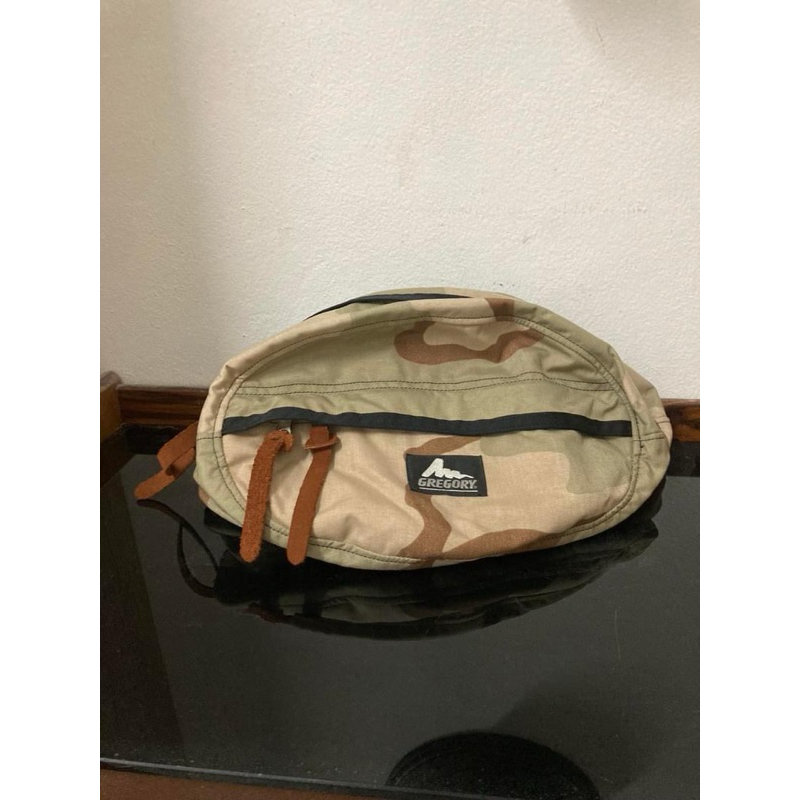 ขายกระเป๋าคาดเอวลาย Top สุดหายากสภาพสวย Vintage Waist Bag Gregory Desert Camoflage 3 Color size s made in usa 1994’s