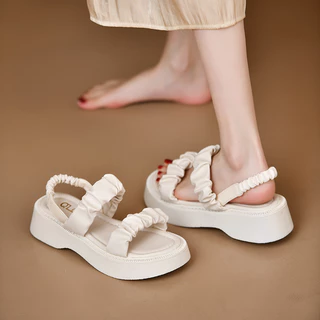 Luckkyshoes ของมันต้องมี รองเท้าแตะแฟชั่นแบบสวม ดีเทลสองสายคาด พร้อมสายรัดส้น พื้นนิ่มใส่สบาย หนา1.5นิ้ว หนาให้แบบกรุบๆ