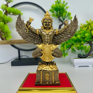 พญาครุฑ มวลสารแร่เหล็กน้ำพี้ สูง9นิ้ว แถมฟรีฐานรอง