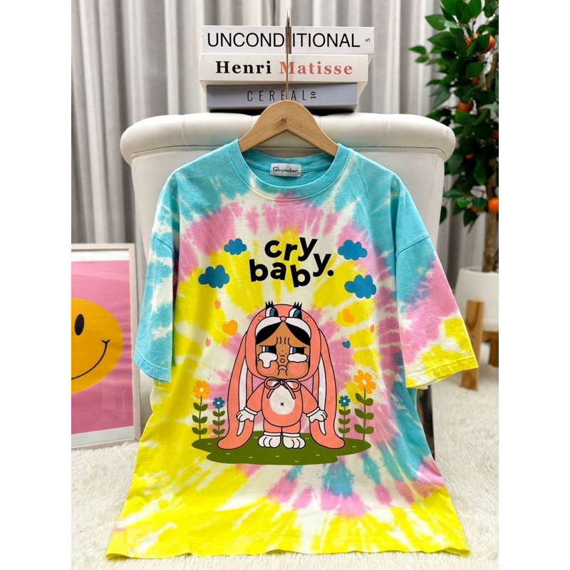 เสื้อยืด มัดย้อม ลายCrybaby | BK.shop🌈