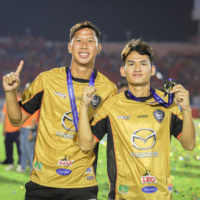 VOLT เสื้อฟุตบอล นครราชสีมา มาสด้า เอฟซี สีทอง ทองแท้ NAKHONRATCHASIMA MAZDA FC GOLD