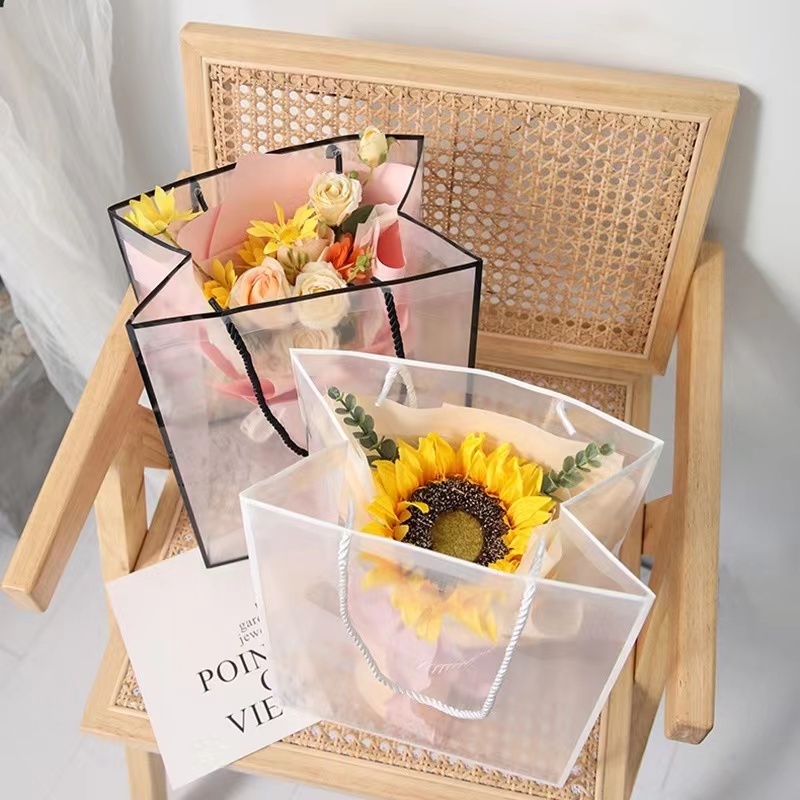 ✅ส่งในไทย✅ถุงหูหิ้วใส PVC ถุงใส่ของขวัญ ตุ๊กตา ดอกไม้ งานวันเกิด งานรับปริญญา