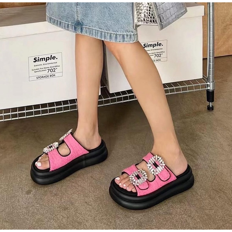 [ส่งต่อ] WEAR.SOUL รุ่น Crystal Buckle Strap รองเท้าแตะส้นตึก ใส่ทริป summer น่ารักมาก