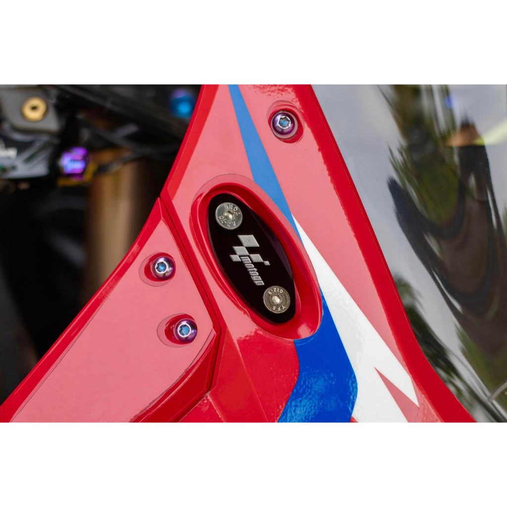 ปิดกระจก  อุดกระจก v.3 CBR500R CBR650F CBR650R  GR200R  MOTO