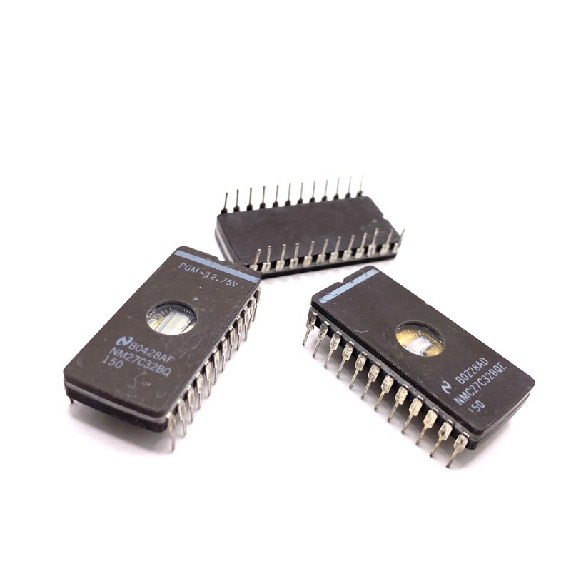 NMC27C32BQE ใหม่ แท้ 27C32 CDIP24ในสต็อก NMC27C32BQE-150 NMC27C32BQE-200