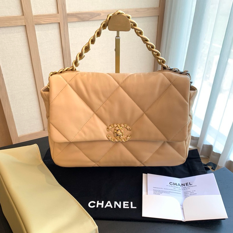 [CO230409297] Chanel 19 Flap Bag