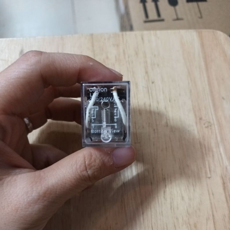 ของแท้100% Omron LY2 10A 220V 240V Relay รีเลย์ 8 ขา ฐานรีเลย์ PTF08A-E - รูปที่ 3