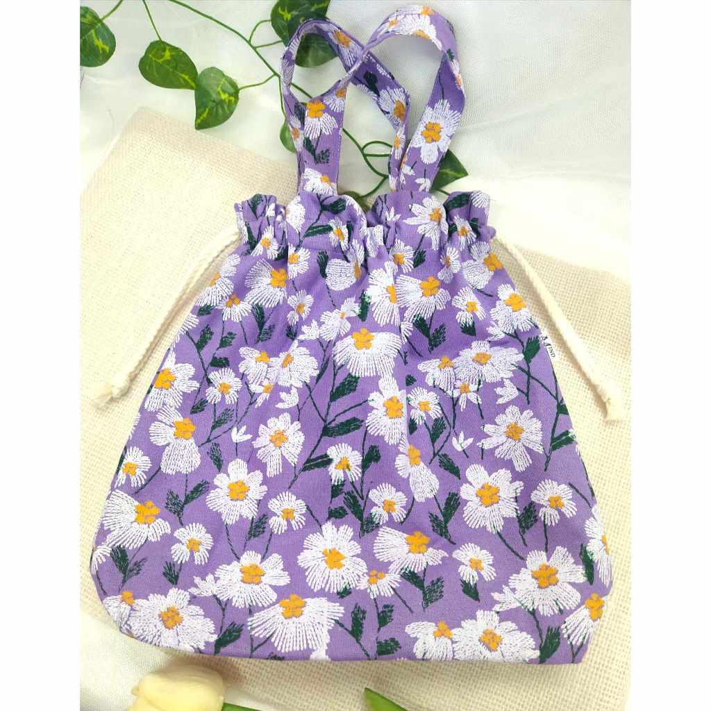 กระเป๋าผ้าหูรูด ถุงผ้าหูรูดมีสายถือหิ้วน่ารักๆ🌺(ขนาด10*10)พร้อมส่ง