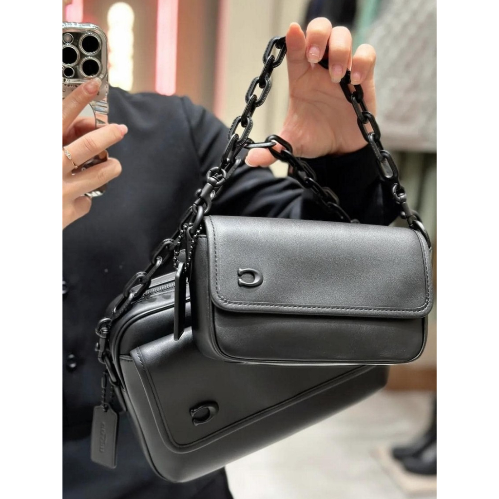 Charter Flap Crossbody 18 CR753 CR754 เล็ก หนังแท้ ผู้ชาย กระเป๋าสะพายข้าง แท้ COAC H กระเป๋ากล้อง พลิกปก สายสะพายโซ่