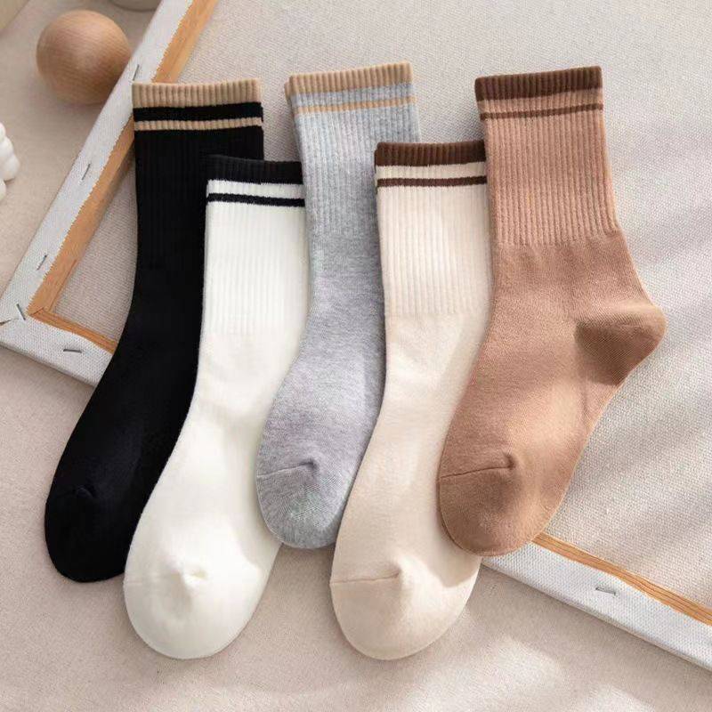 (พร้อมส่ง) ถุงเท้าข้อยาวสีเอิร์ธโทน ขีด2เส้น ข้อยาว ขนาดFree size unisex