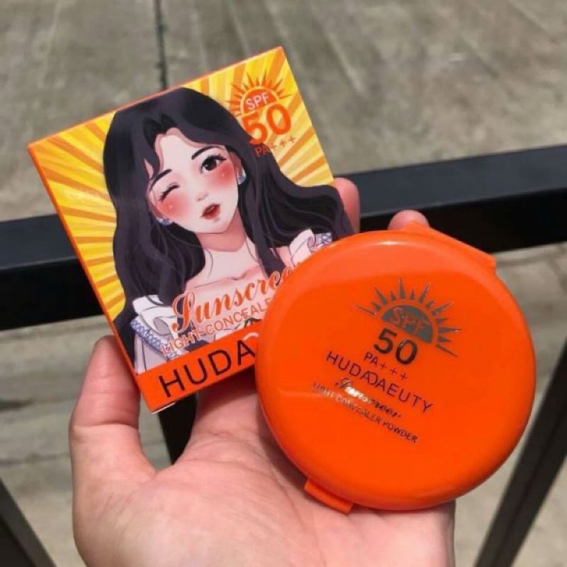 HUDA BEAUTY แป้งพับกันแดดขนาดพกพา SUNSCREEN LIGHT CONCEALER POWDER SPF50PA+++ No.1850