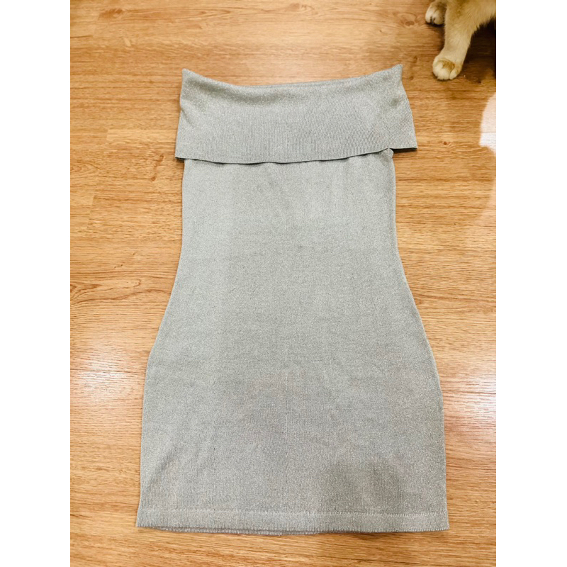 Milin เดรสรัดรูป ผ้าไหมพรมบาง สภาพใหม่ เนื้อผ้าผสมกลิตเตอร์