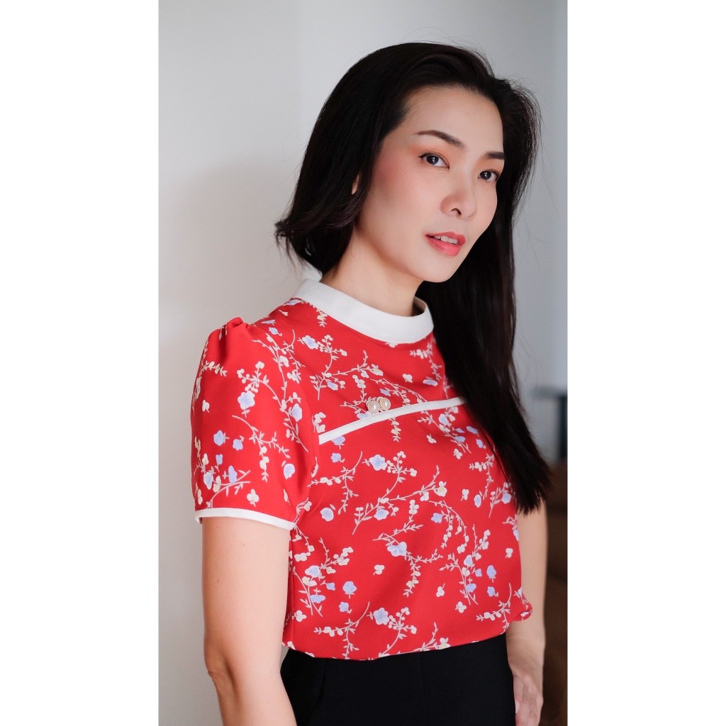 เสื้อคอตั้งห่วงกระดุมกระต่าย