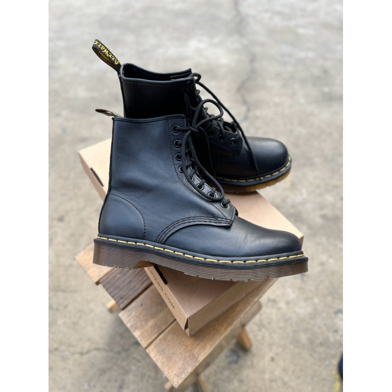 DR.martens1461 มือสองพร้อมกล่องsize37/4uk23cm